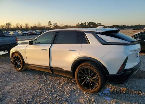 2024 Cadillac Lyriq Sport z USA, uszkodzony, nr VIN 1GYKPVRK7RZ123898